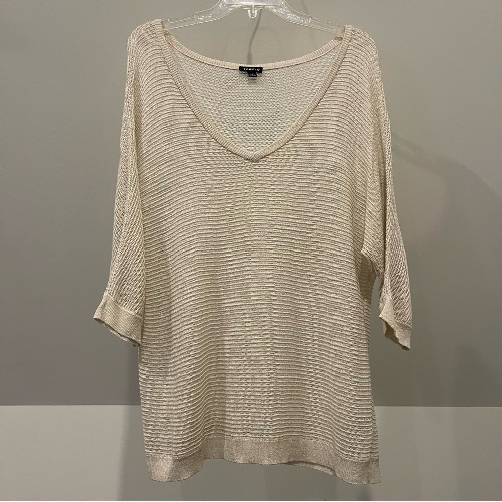 TORRID Shimmering Gold Metallic Open Knit Gold Dolman Top Sweater, EUC, Size 18